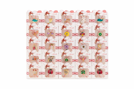 Martisoare - Set 50 Brose Martisor Metalice cu Snur Traditional, Modele Diverse, Ambalate Individual 6x1x5.5 cm