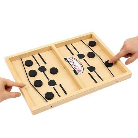 Jocuri Clasice - Joc de Indemanare Tip Foosball Winner din Lemn – Rapid, Interactiv si Amuzant