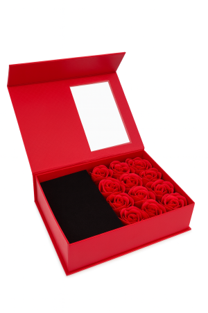 Aranjamente florale - Set cadou cu 12 trandafiri de sapun rosii, cutie eleganta cu fereastra + PUNGA CADOU INCLUSA