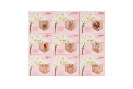 Martisoare - Set 24 Brose Martisor Metalice in Cutie Speciala cu Mesaj, Cadou 1 Martie 9x1x7.5 cm