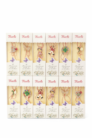 Martisoare - Set 24 Martisoare cu Brose si Snur Alb-Rosu, Ambalaj cu Mesaj 13x2x4 cm