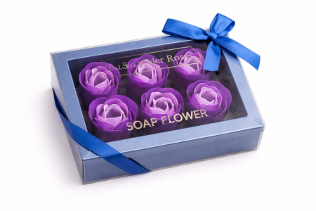 Aranjamente florale - Cutie cadou cu 6 trandafiri din spuma 14.5x10x5.5 cm, cadou primavara