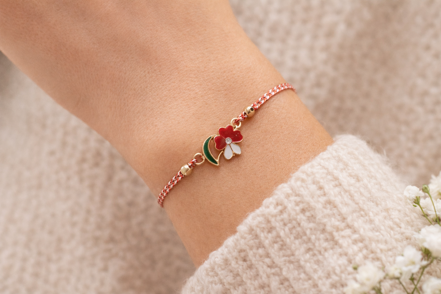 Set 12 Bratari Martisor cu Floare Norocoasa – Cadou 1 Martie pentru Femei, Ambalate Individual [1]