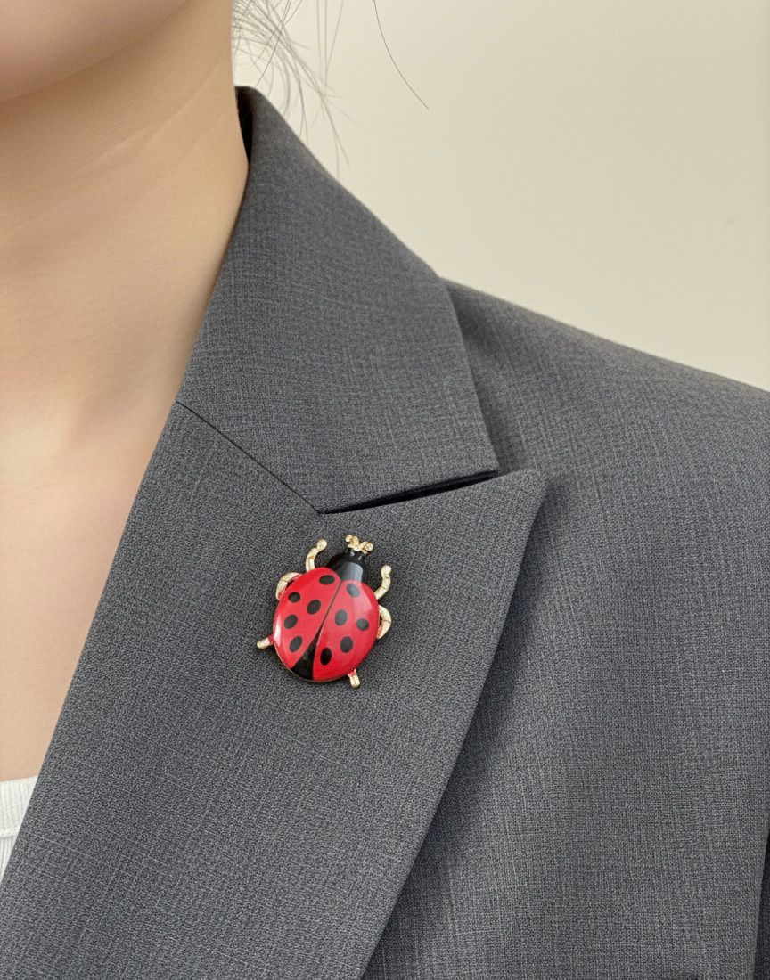 Set 12 brose martisor buburuza rosie norocoasa 15x9cm [2]