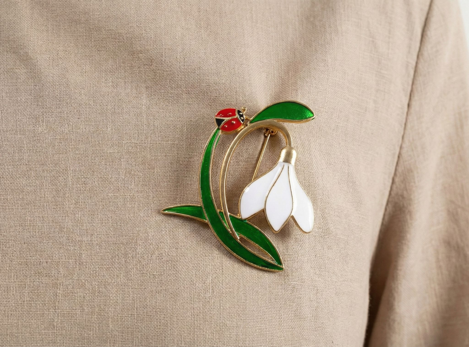 Brosa floare 5x5 cm, finisaj auriu cu email si pietre, cadou primavara elegant [1]