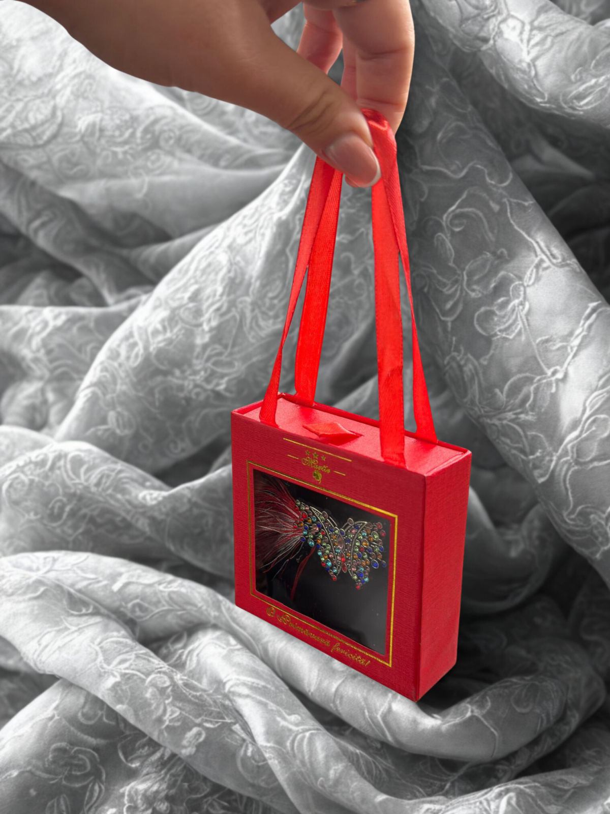 Brosa Fluture Martisor cu Strasuri Multicolore in Cutie Cadou [2]