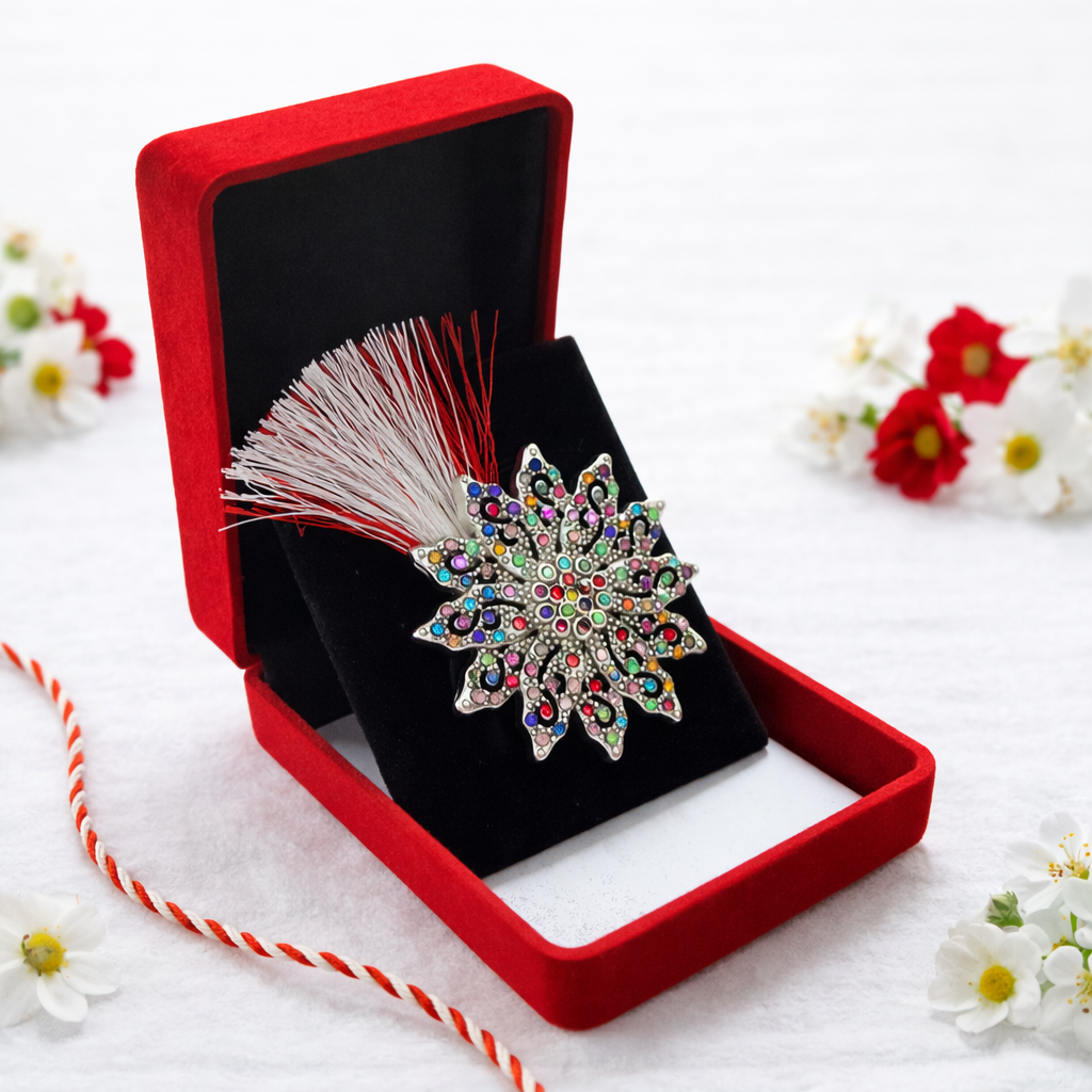 Brosa Fulgi de Nea cu Strasuri Multicolore si Snur in Cutie de Catifea [1]