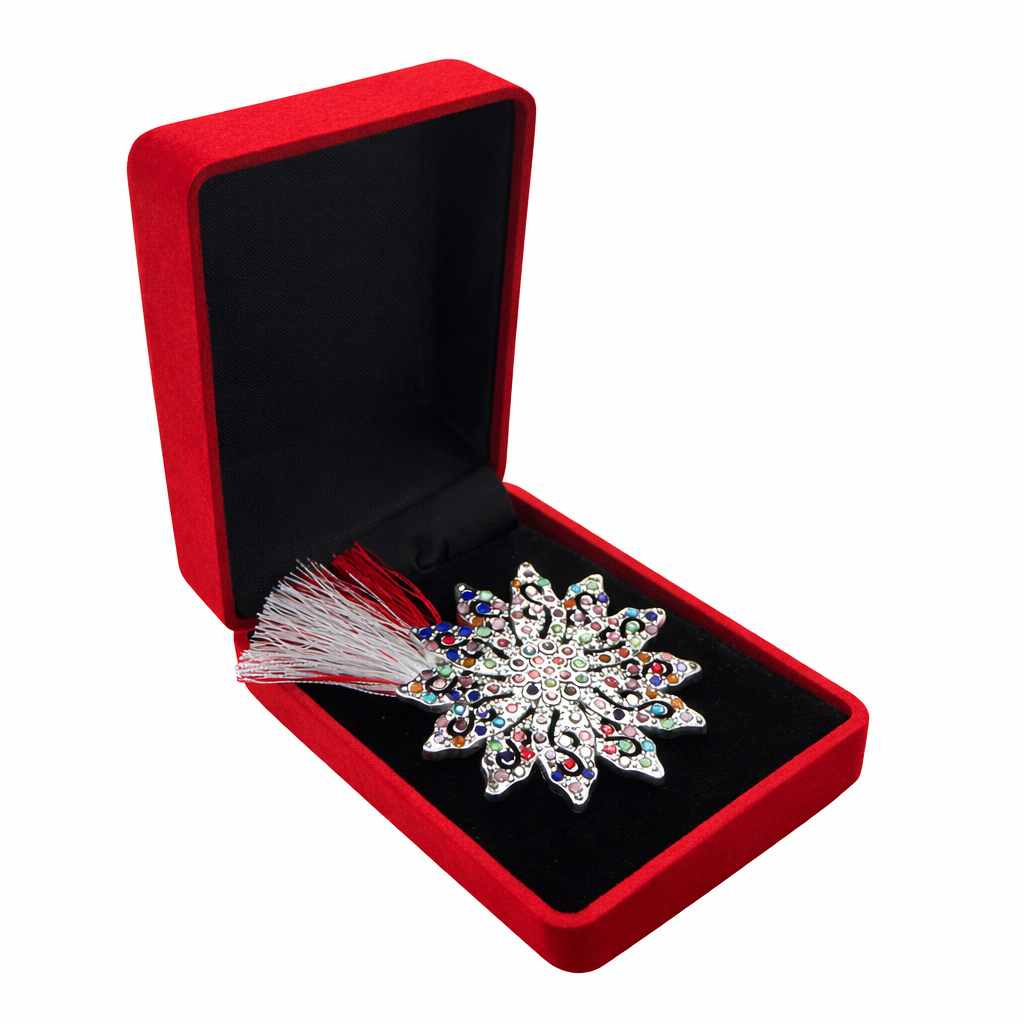 Brosa Fulgi de Nea cu Strasuri Multicolore si Snur in Cutie de Catifea [0]