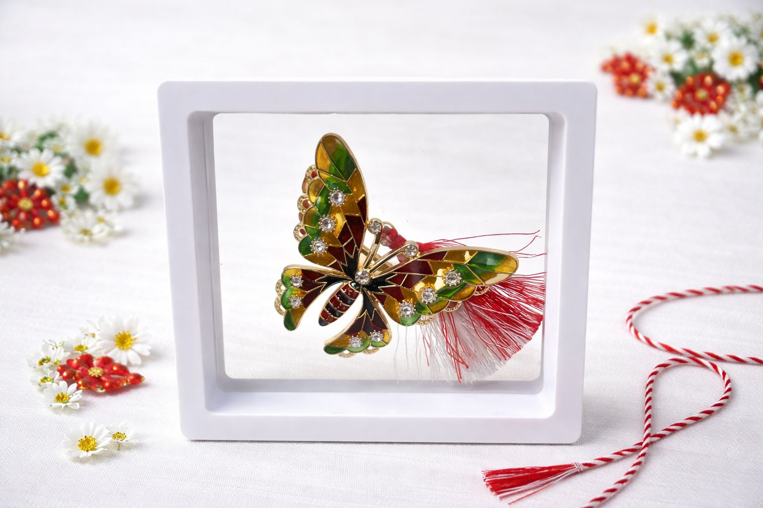 Brosa Martisor 5 cm, Fluture multicolor cu cristale, in cutie 9x9 cm cu fereastra, cadou 1 Martie [2]