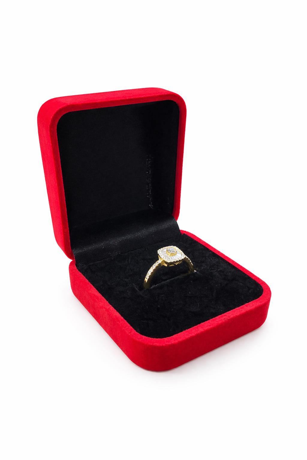 Cutie cadou catifea rosie 6x5x5 cm cu interior negru, pentru bijuterii sau martisor [2]