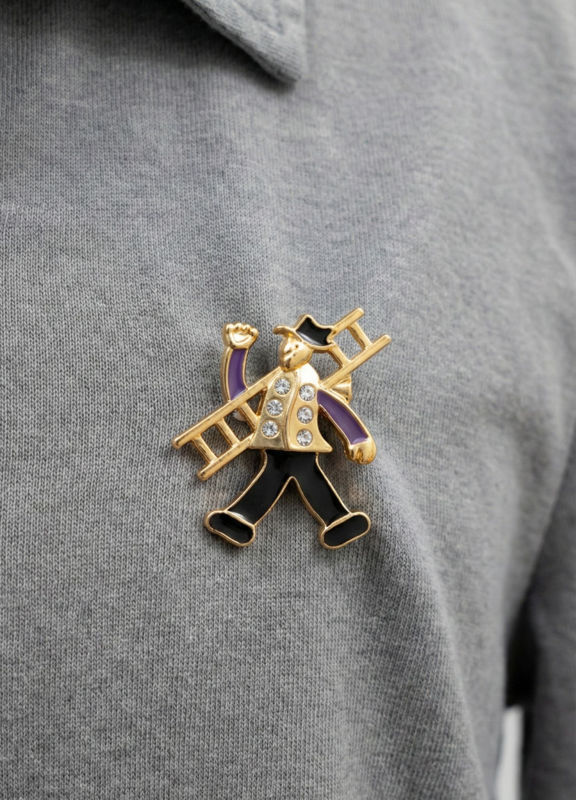 Set 12 brose Martisor pe carton prezentare, 17x10 cm, Cadou 1 Martie, Cosar cu scara [2]