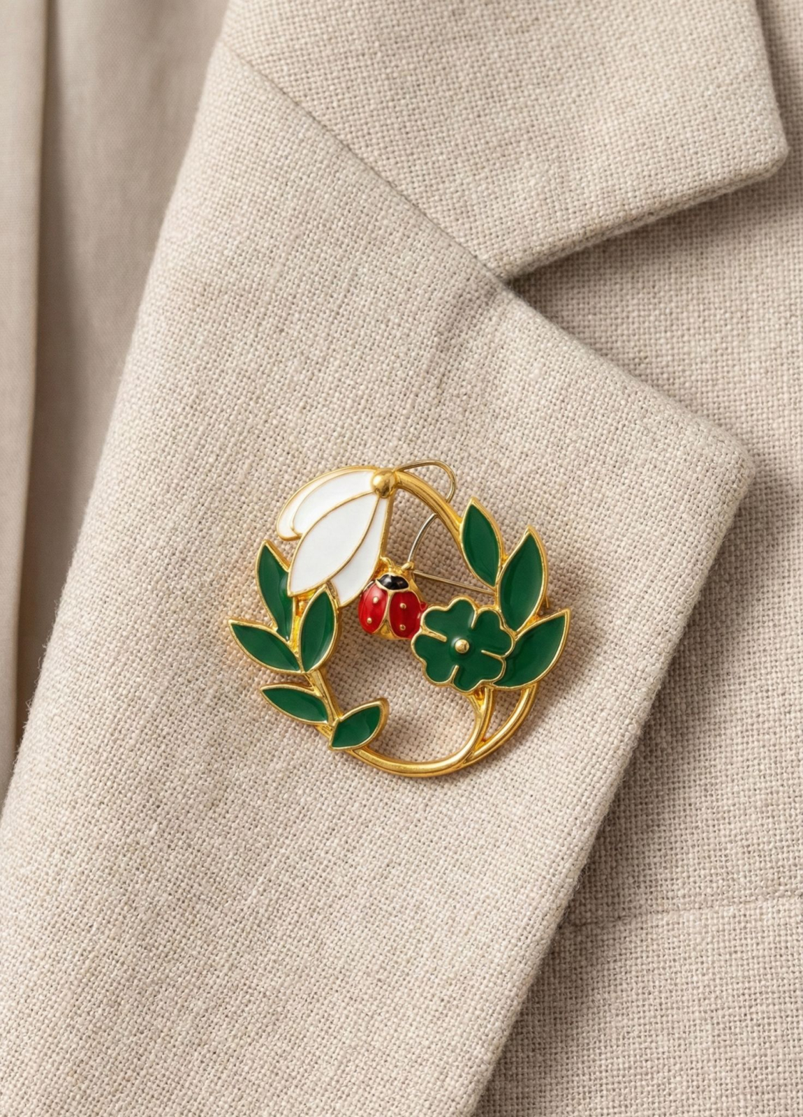 Set 12 brose Martisor pe carton prezentare, 17x10 cm, Cadou 1 Martie, Ghiocei cu buburuza [2]