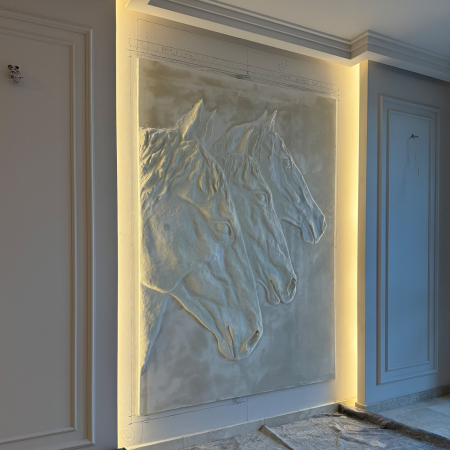 Modelaj in ipsos la comanda realizat manual cu trei cai [8]