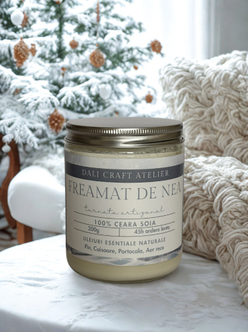 Lumanari in recipiente de sticla - Lumanare parfumata "Freamat de Nea"