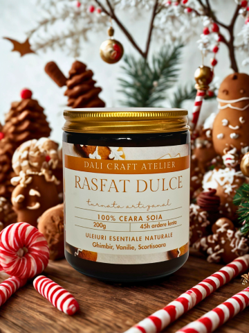 Lumanari in recipiente de sticla - Lumanare parfumata "Rasfat Dulce"