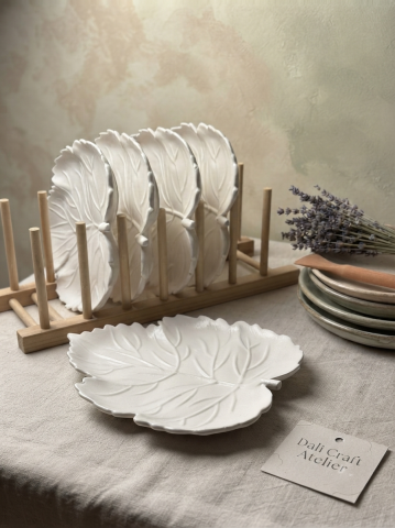 Ceramice decorative - Suport decorativ handmade „Leaf Whisper”