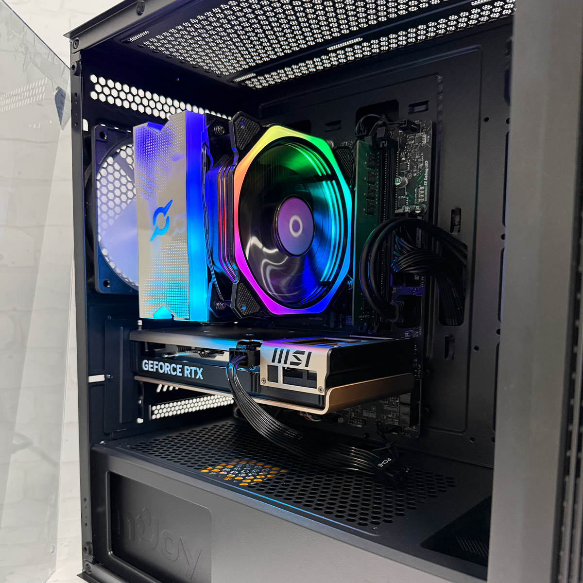 Unitate PC Gaming Intel Core i5-14500T up to 4.80Ghz, RTX 5060 8GB GDDR7, 16GB RAM, SSD NVMe 1TB, Windows 11 Pro [4]