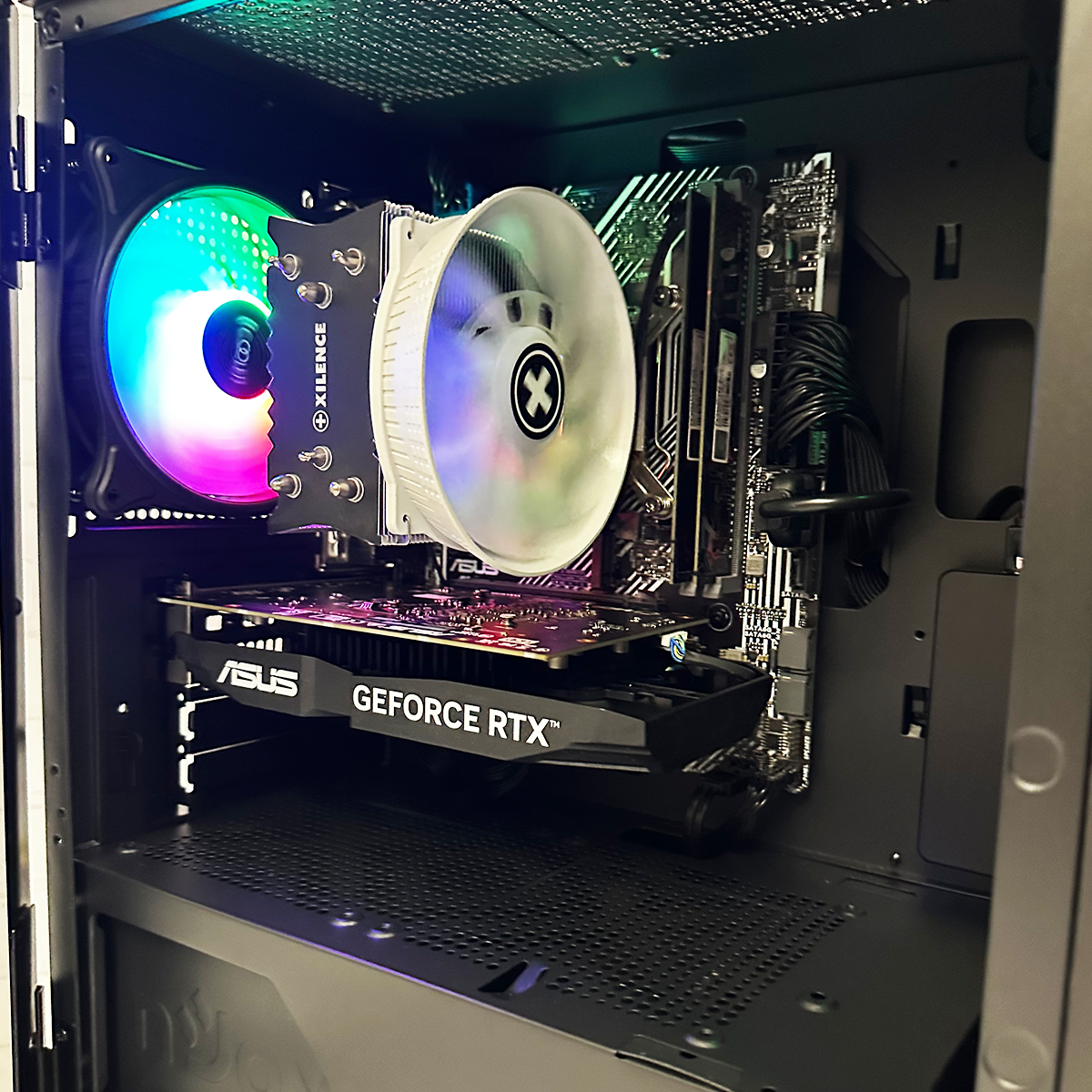 Unitate PC Gaming Intel Core I3-10100F 3.60 Ghz, 16GB RAM, Nvidia RTX 3050 6GB GDDR6, 240GB SSD, Windows 11 Pro [5]