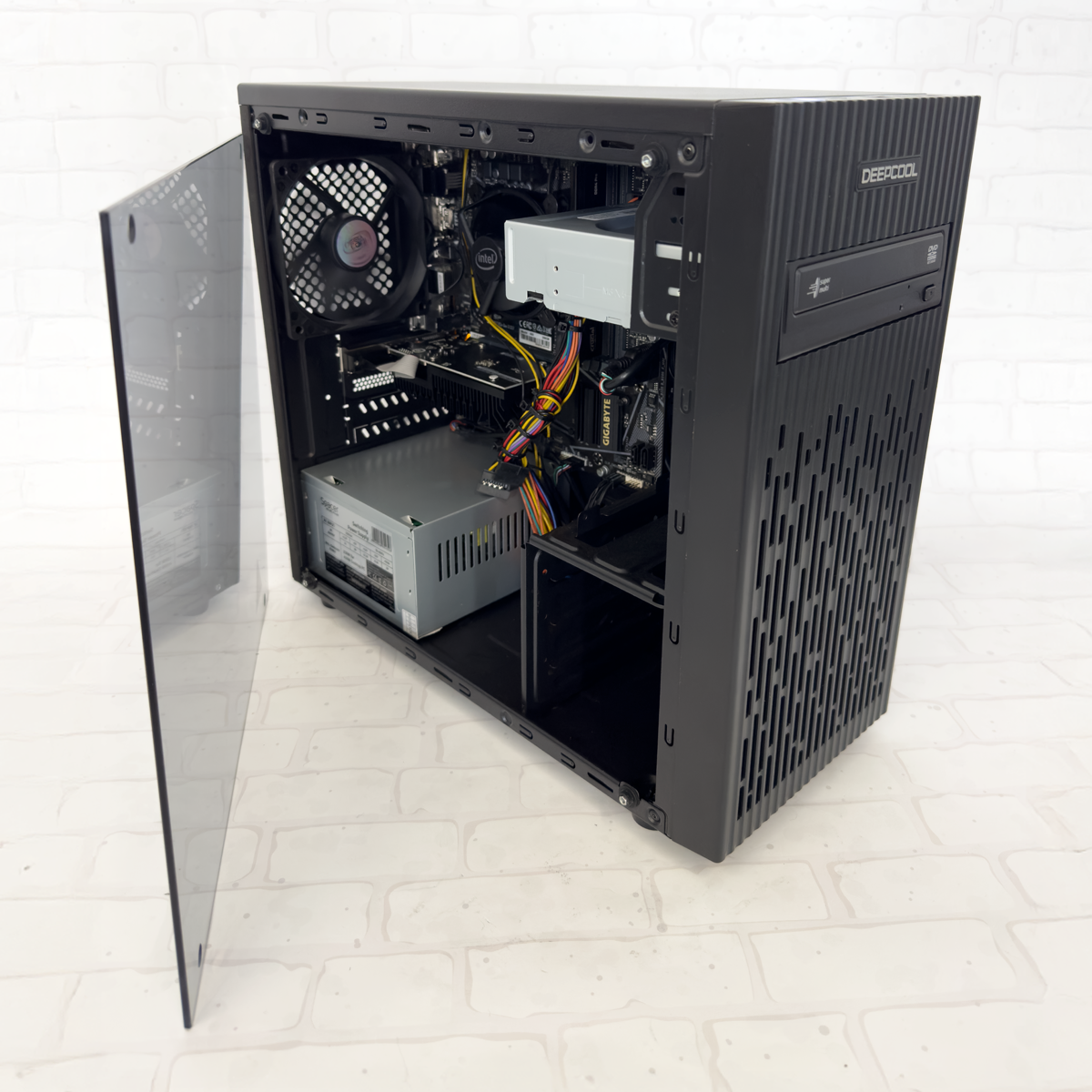 Unitate PC Office Intel Core I3-10105F 3.70 Ghz, 16GB DDR4, 256GB SSD M.2, Geforce GT 730 2GB [1]