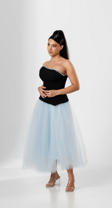 Compleu elegant ,cu bustiera asimetrica si fusta din tull [3]