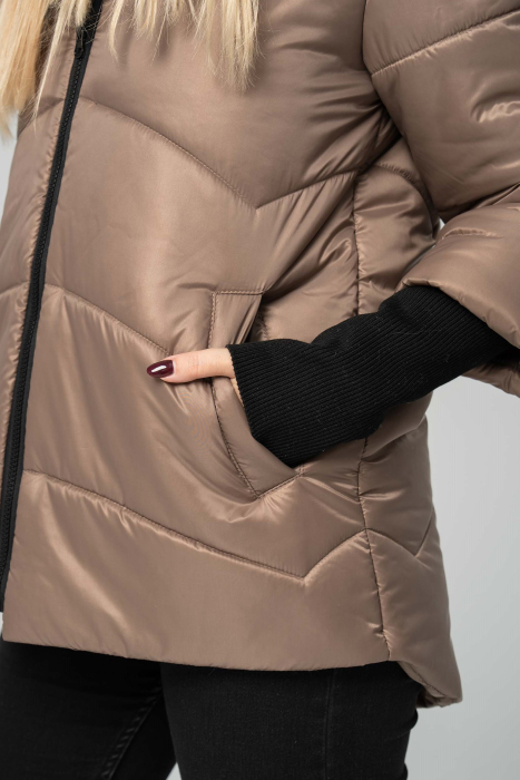 Geaca-dama-ALBERTA-scurta-matlasata-grej.jpeg [3]