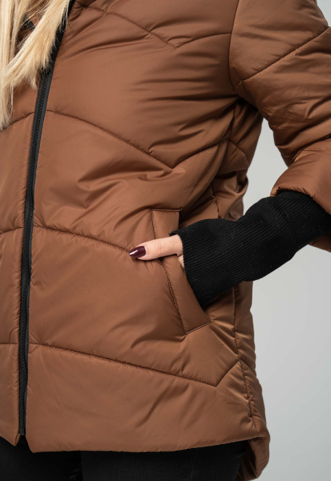 Geaca-dama-ALBERTA-scurta-matlasata-maro.jpeg [4]
