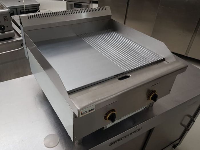 Grill Gaz cu 2/ 3/ 4 Arzatoare [3]