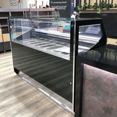 Vitina de Inghetata/Patiserie - Linia 700 [1]