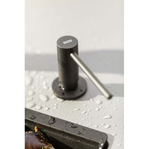 Dozator Active Plus Black Matte [1]