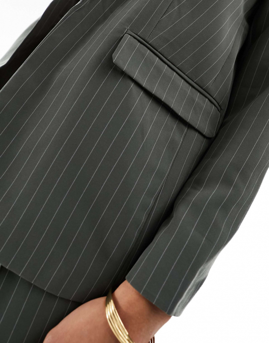 Blazer cu dungi [4]
