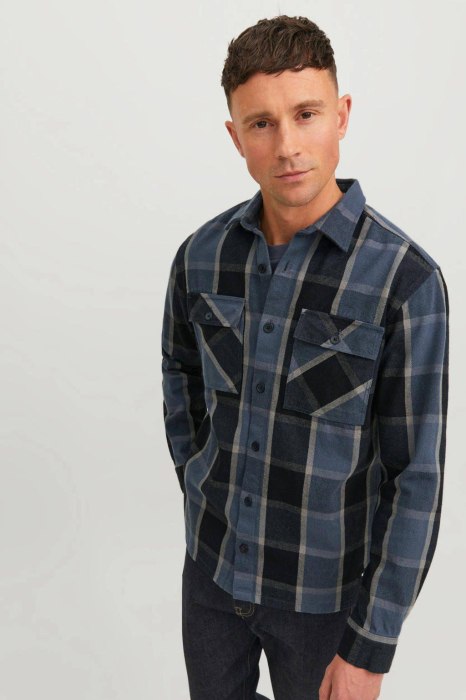 Camasa cu nasturi [2]