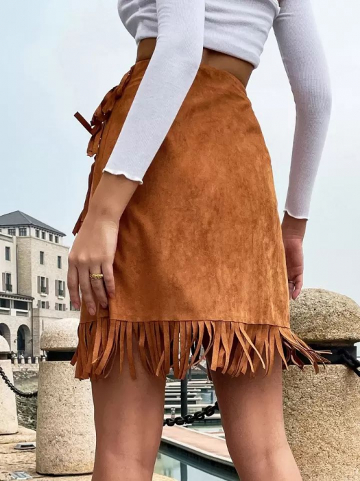 Fusta înfășurată cu franjuri [2]