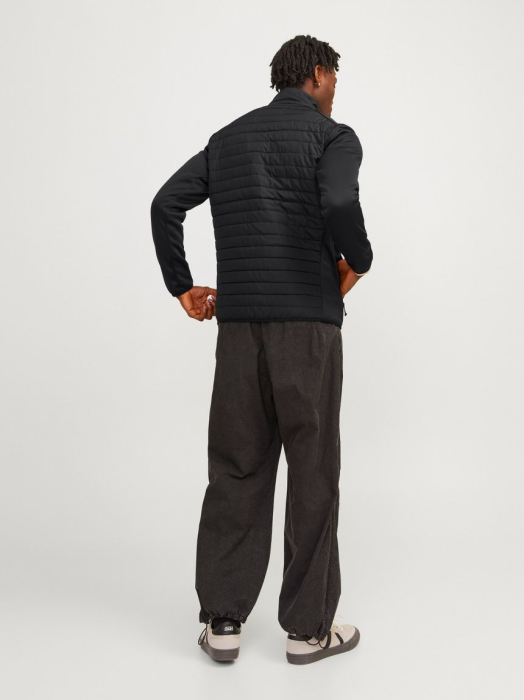 JACHETĂ PUFOASĂ [3]