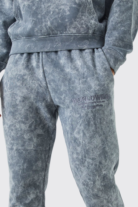 Pantaloni de trening cu aplicație ruptă [3]