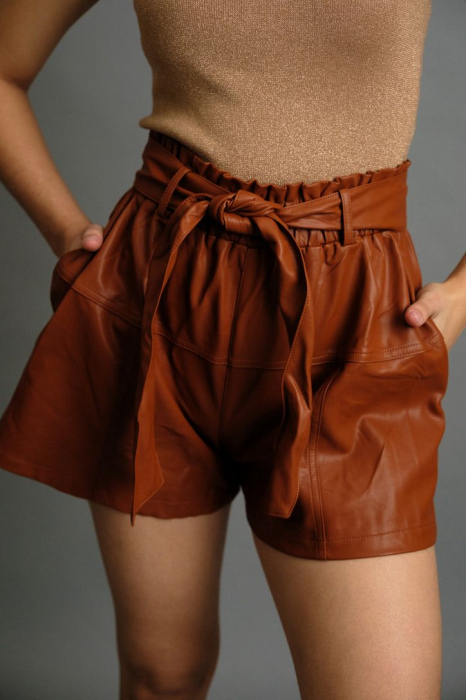 Pantaloni scurti cu cordon [2]