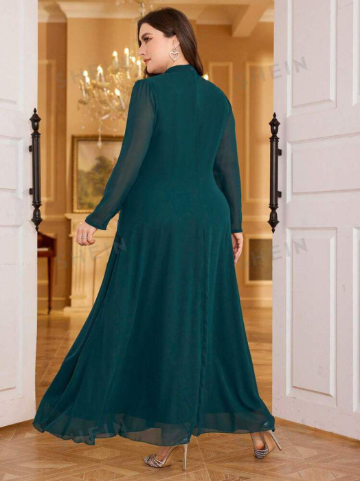 Rochie eleganta cu maneca lunga cu guler si aplicatii de margele si pietricele [4]