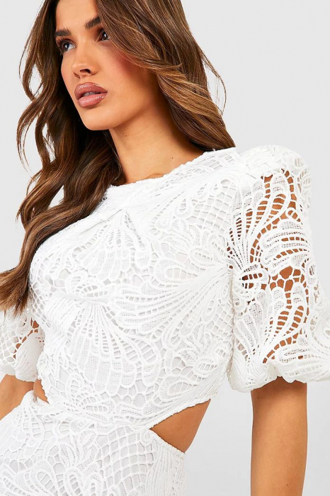 Rochie maxi cu mâneci bufante din croșetat, decupate [2]