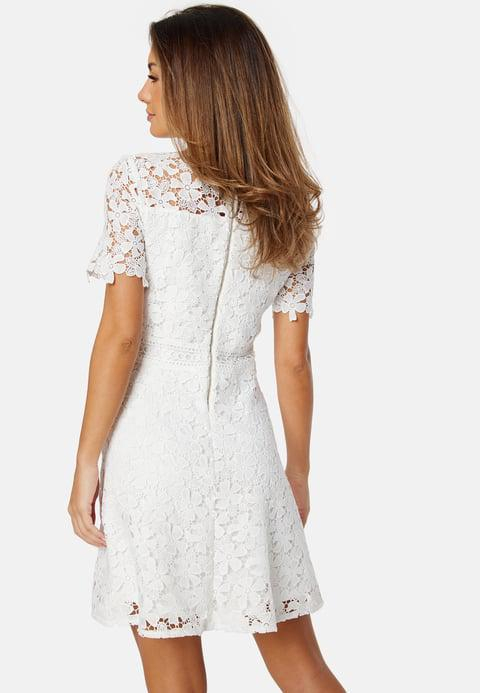 Rochie scurta din Dantela Crosetata [2]