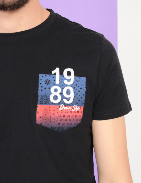 Tricou cu inscriptie [2]