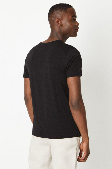 Tricou negru uni cu decolteu rotund [3]