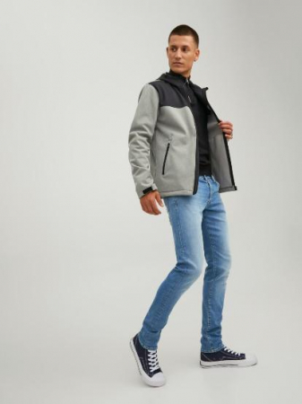 Blugi cu nasturi [1]