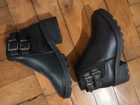 ÎNCĂLȚĂMINTE FEMEI - Botine fara fermoar si cu 2 catarame pelateral