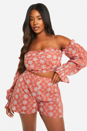 FEMEI - Crop top broderie cu umeri