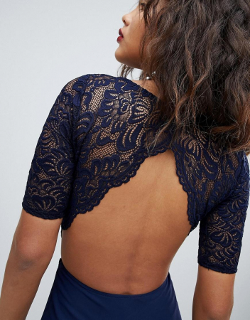 ROCHIE CU SPATELE GOL [1]