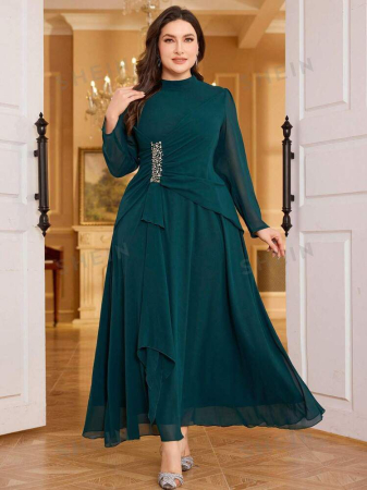FEMEI - Rochie eleganta cu maneca lunga cu guler si aplicatii de margele si pietricele