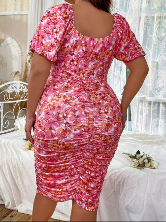 Rochie plină cu imprimeu floral și decolteu [2]