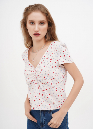 FEMEI - Tricou roz deschis cu imprimeu floral