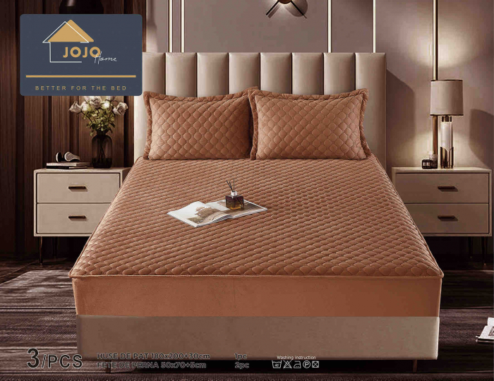 Husa de Pat Catifelata cu Elastic, 180 x 200cm, cu Doua Fete de Perna, Maro , C628 [1]