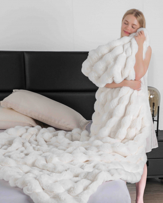 Patura Dubla Super Pufoasa cu Blanita de Iepure Alba C804 [3]