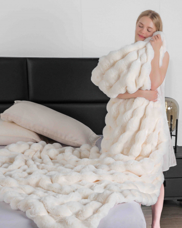 Patura Dubla Super Pufoasa cu Blanita de Iepure Alb Ivoire C806 [2]